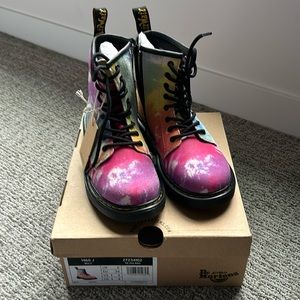 Dr. Martin Girls Tie Dye Combat Boots - size 4